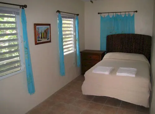 Casa de Tortuga Guesthouse Vieques